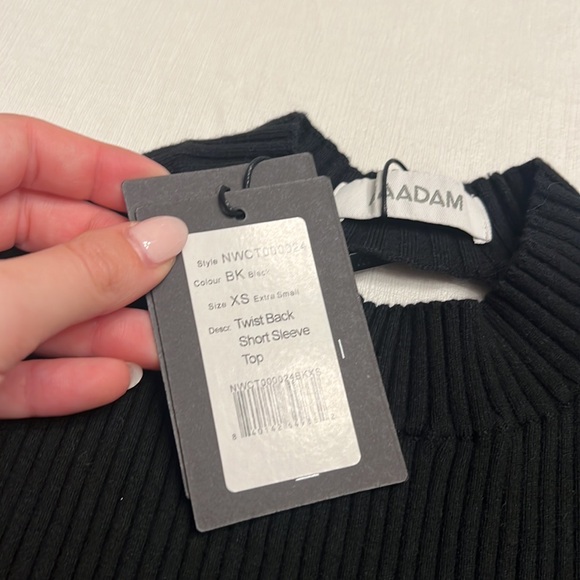 NWT NAADAM Twist back short sleeve top with open back - Picture 3 of 6